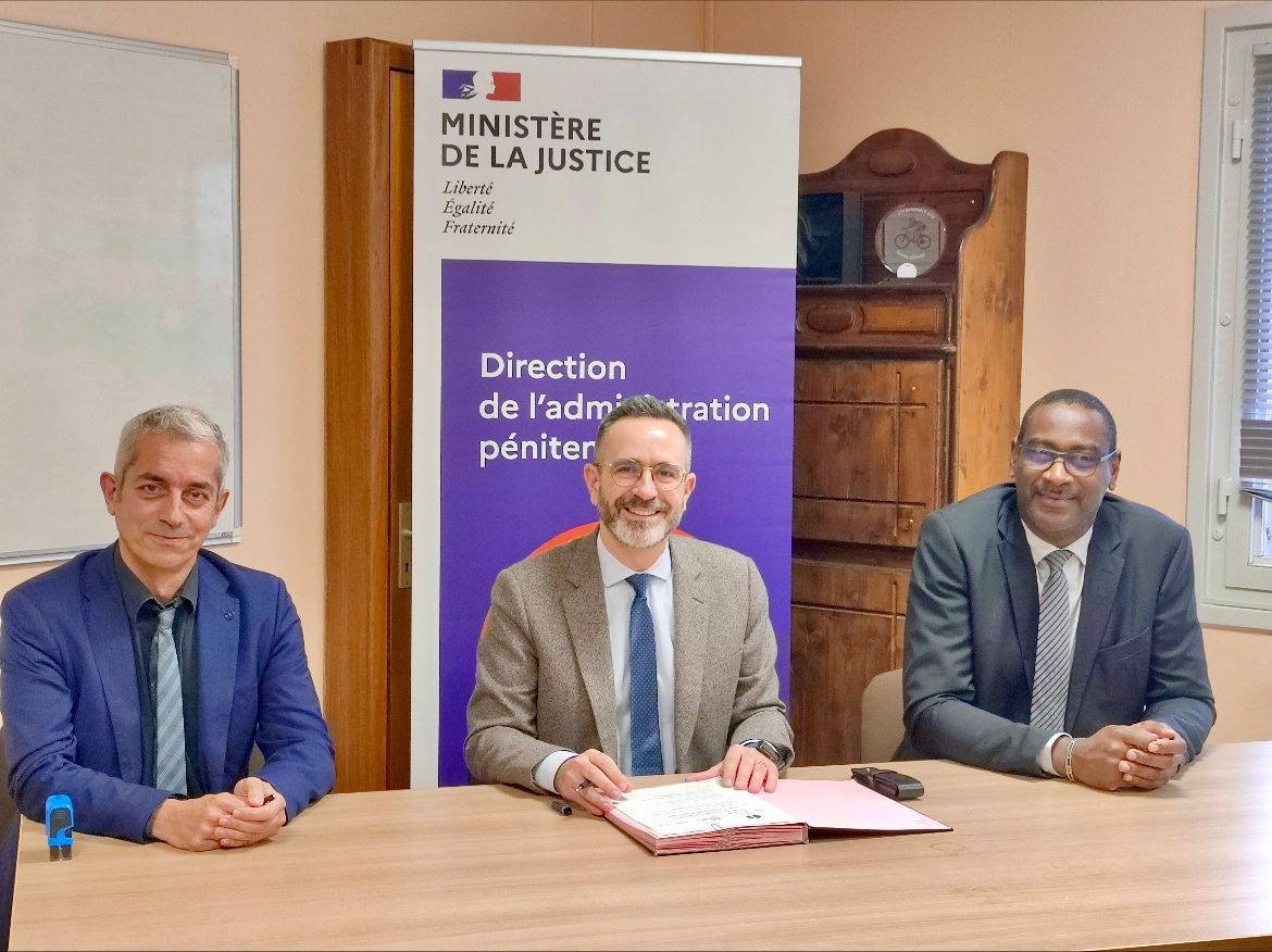 convention avec le directeur du centre de détention de Joux-la-ville